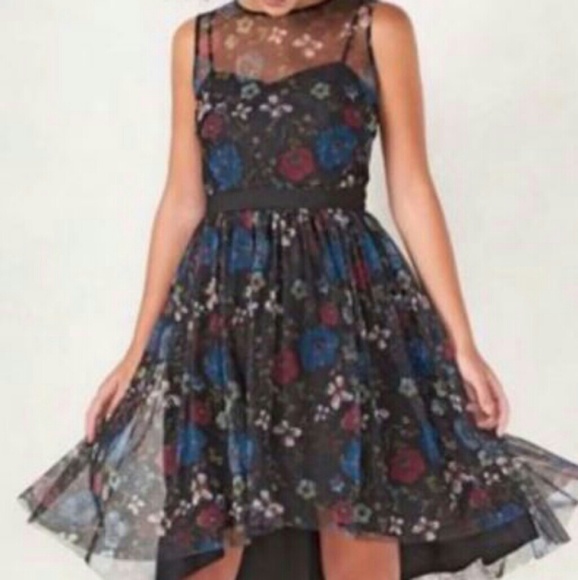 LC Lauren Conrad Dresses & Skirts - NWT Lauren Conrad Snow White Dress